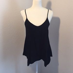 Flowy tank